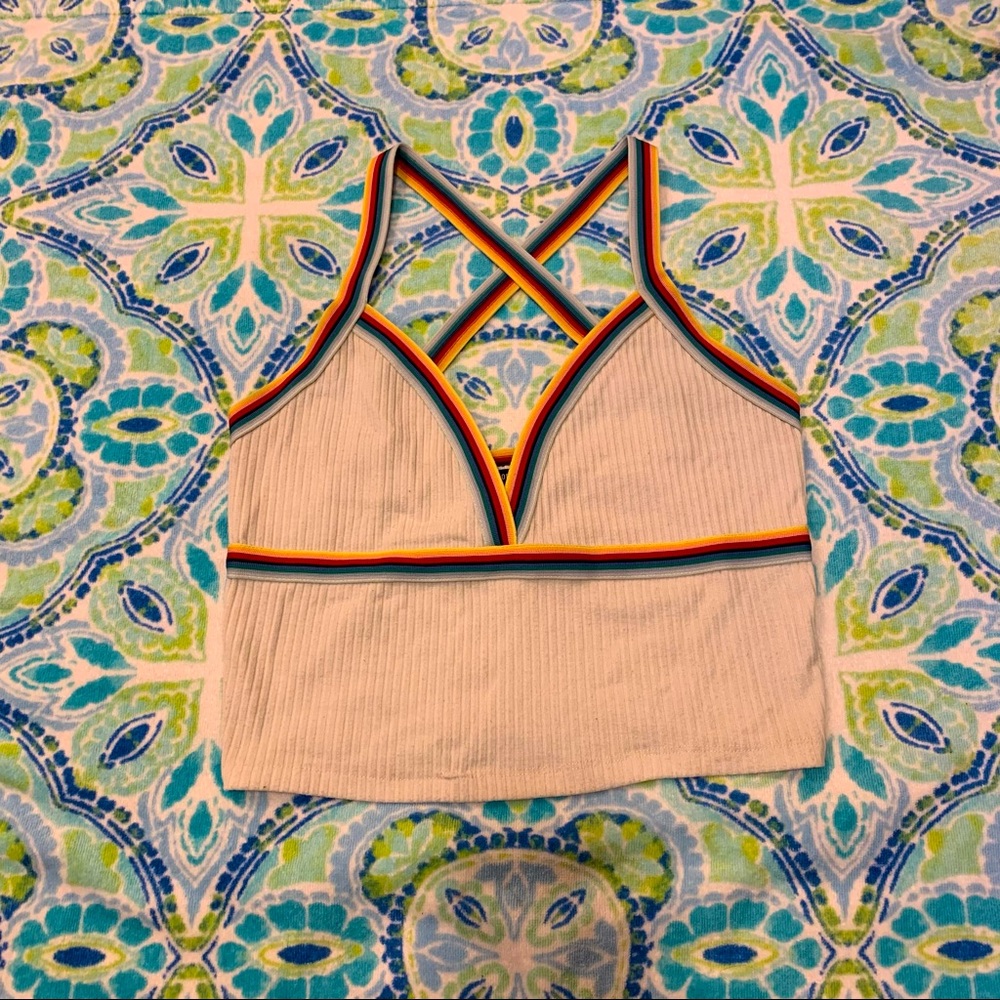 WHITE SOFT RAINBOW CROP TOP